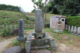 佐藤継信の墓の写真