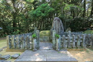 鍋島直正の墓(春日御墓所)の写真