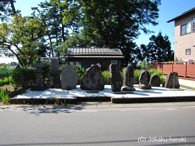 出羽 漆曽根館の写真