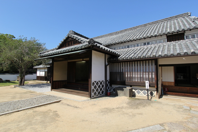 本館の写真