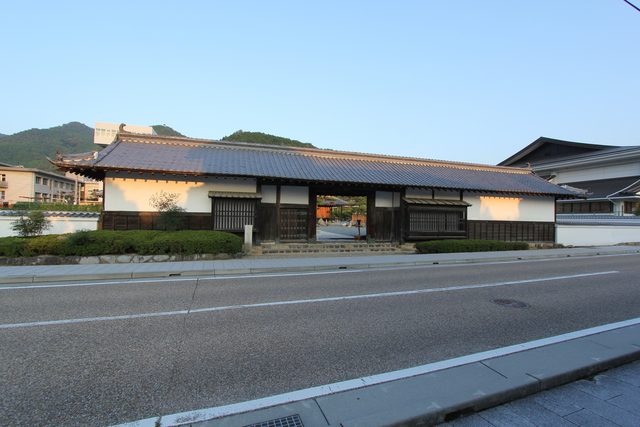表御門(長屋門)の写真