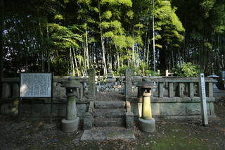 国枝為助一族の墓(龍徳寺)写真