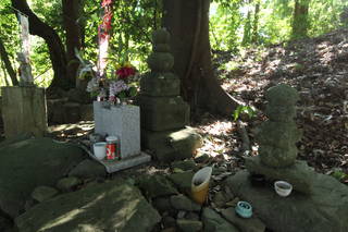 島津豊久の墓(島津塚)の写真
