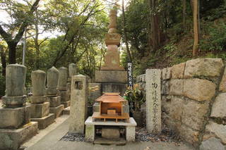 陶晴賢の首塚(洞雲寺)の写真