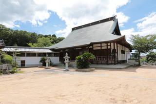 別所長治の墓(法界寺)の写真