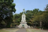加藤清正公立像(本妙寺公園)の写真