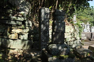 少弐嘉頼の墓(太平寺)写真