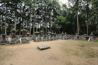 柳生藩柳生家墓所(芳徳寺)の写真