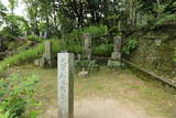 和田惟政の墓(伊勢寺)の写真