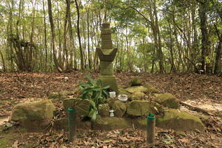 波多三河守親遥拝塔(瑞厳寺跡)写真