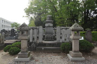 最上義光の墓(光禅寺)写真