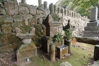 大内義長の墓(功山寺)の写真